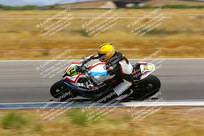 media/Apr-30-2023-CRA (Sun) [[020fcf5d43]]/Race 3-1000 Amateur Supersport/